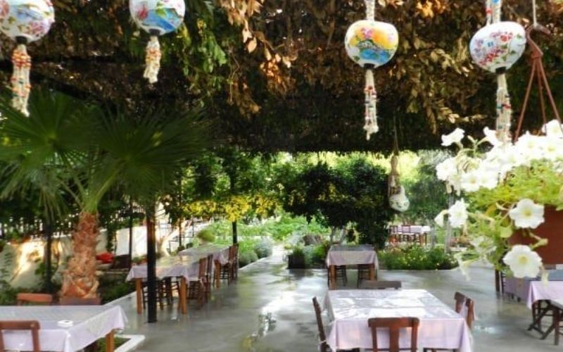 Nar Cicegi Kahvalti Evi